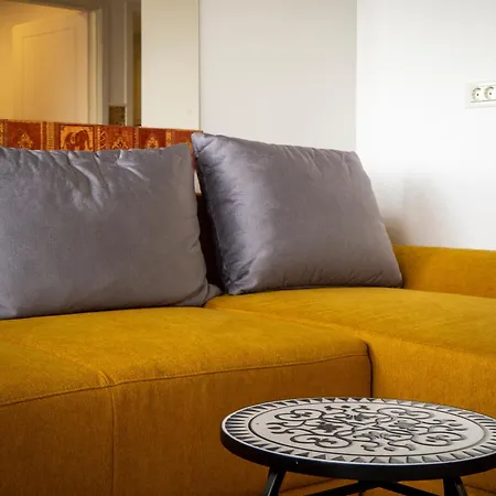 Eroii Revolutiei 84 *