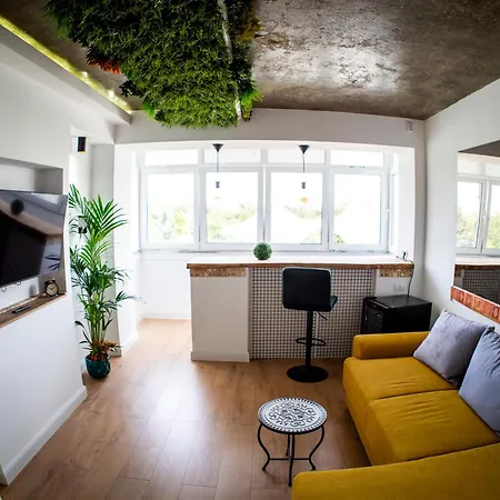 Eroii Revolutiei 84 Бухарест