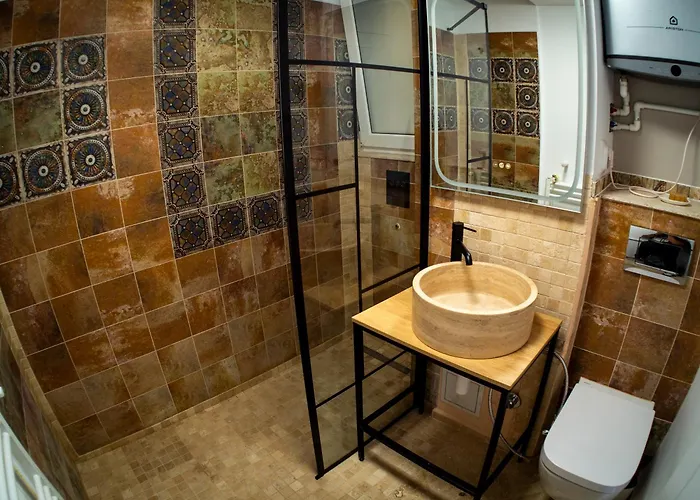 Eroii Revolutiei 84 Apartman