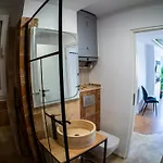 Eroii Revolutiei 84 Apartment *