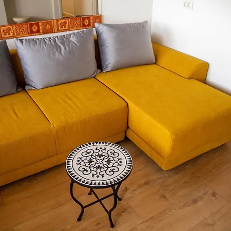 Eroii Revoluției 84 Apartament *