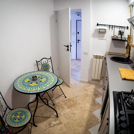 Eroii Revolutiei 84 * Bucharest