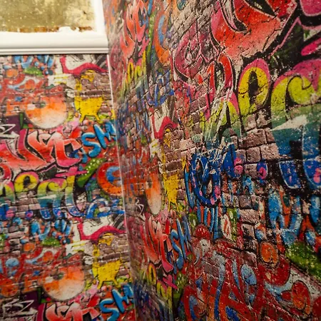 Eroii Revoluției 84 * Bucureşti