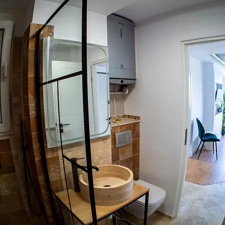 Eroii Revolutiei 84 Apartamento *