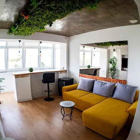 Eroii Revoluției 84