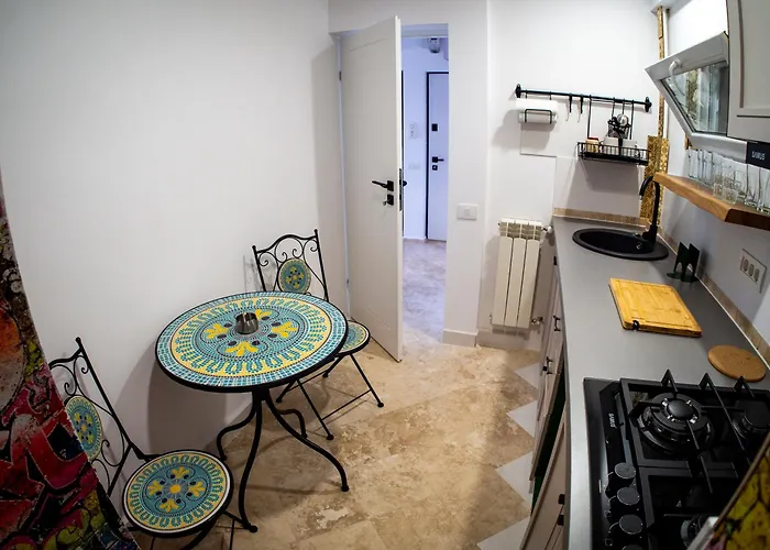 Eroii Revolutiei 84 * Bucharest