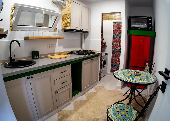 Eroii Revolutiei 84 *